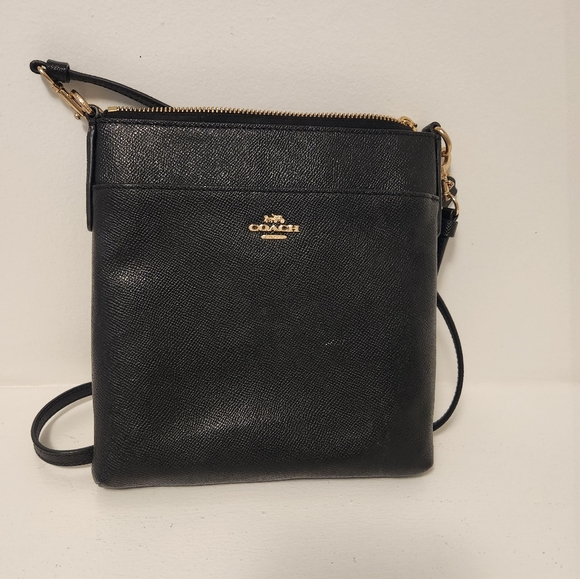 Coach purses - Picture 11 of 14